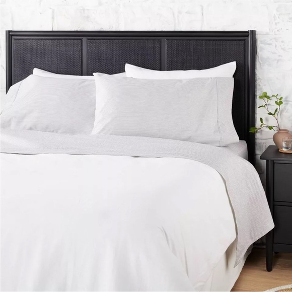 LAST ONE! Hearth & Hand Cotton Micro Stripe Sheet Set - Railroad Grey (King) - Picture 2 of 3